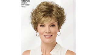 Use synthetic wigs to flaunt hair that seems natural
