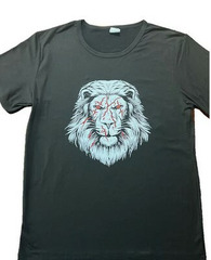 Buy signature lion T-Shirt