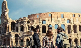 Colosseum Tickets: Largest Ampitheater in Italy - 1